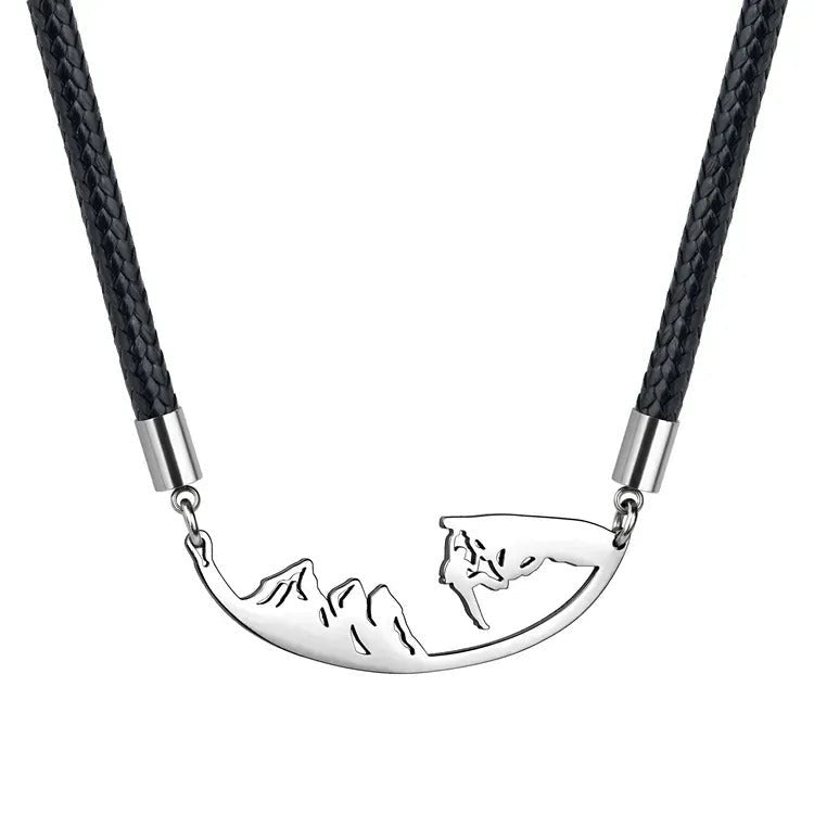 lauren-spencer-long-mountain-climber-necklace-01.jpg