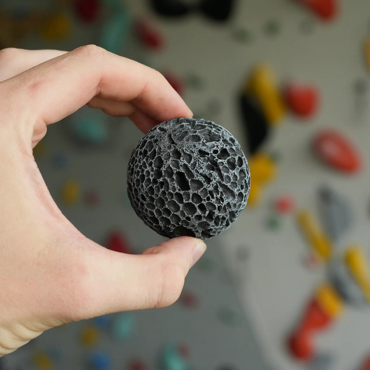 rhino-callus-ball-05.webp