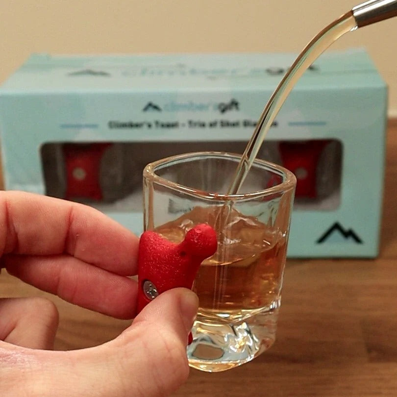 speed-climbing-shot-glasses-02.jpg